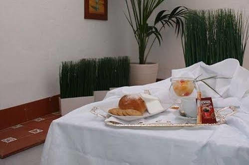 Hotel La Via Mezquita Sevilla Exterior foto